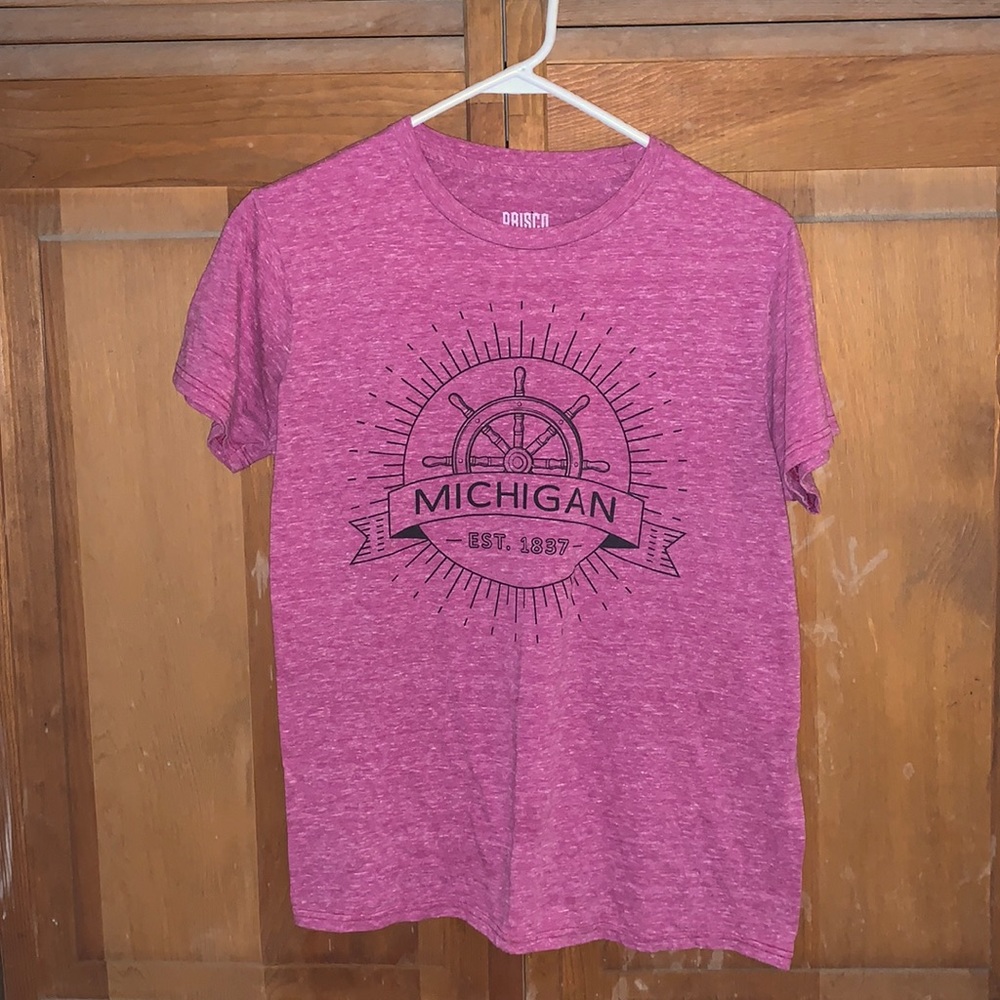 Brisco Brand, size M, pink t-shirt, Michigan